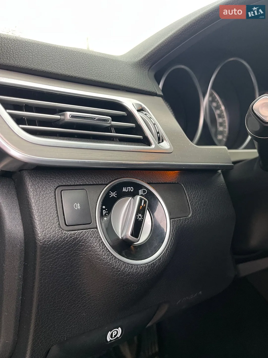 2013 Mercedes-Benz E-klasse - мініатюра 16