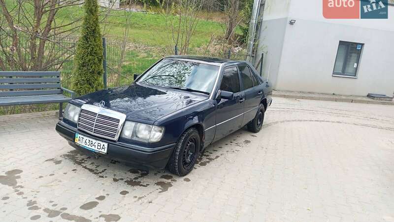 Mercedes-Benz E-Class 1993