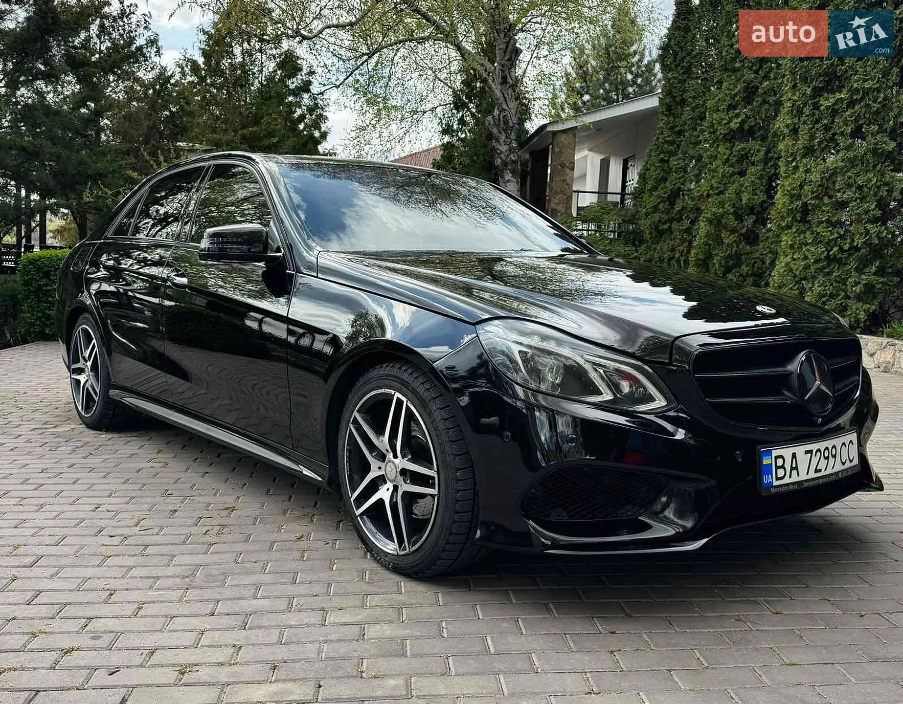 2015 Mercedes-Benz E-klasse - фото 1
