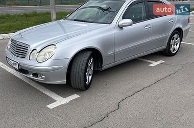Седан Mercedes-Benz E-Class 2003 в Луцке