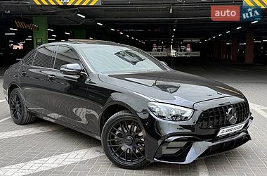 Седан Mercedes-Benz E-Class 2017 в Києві