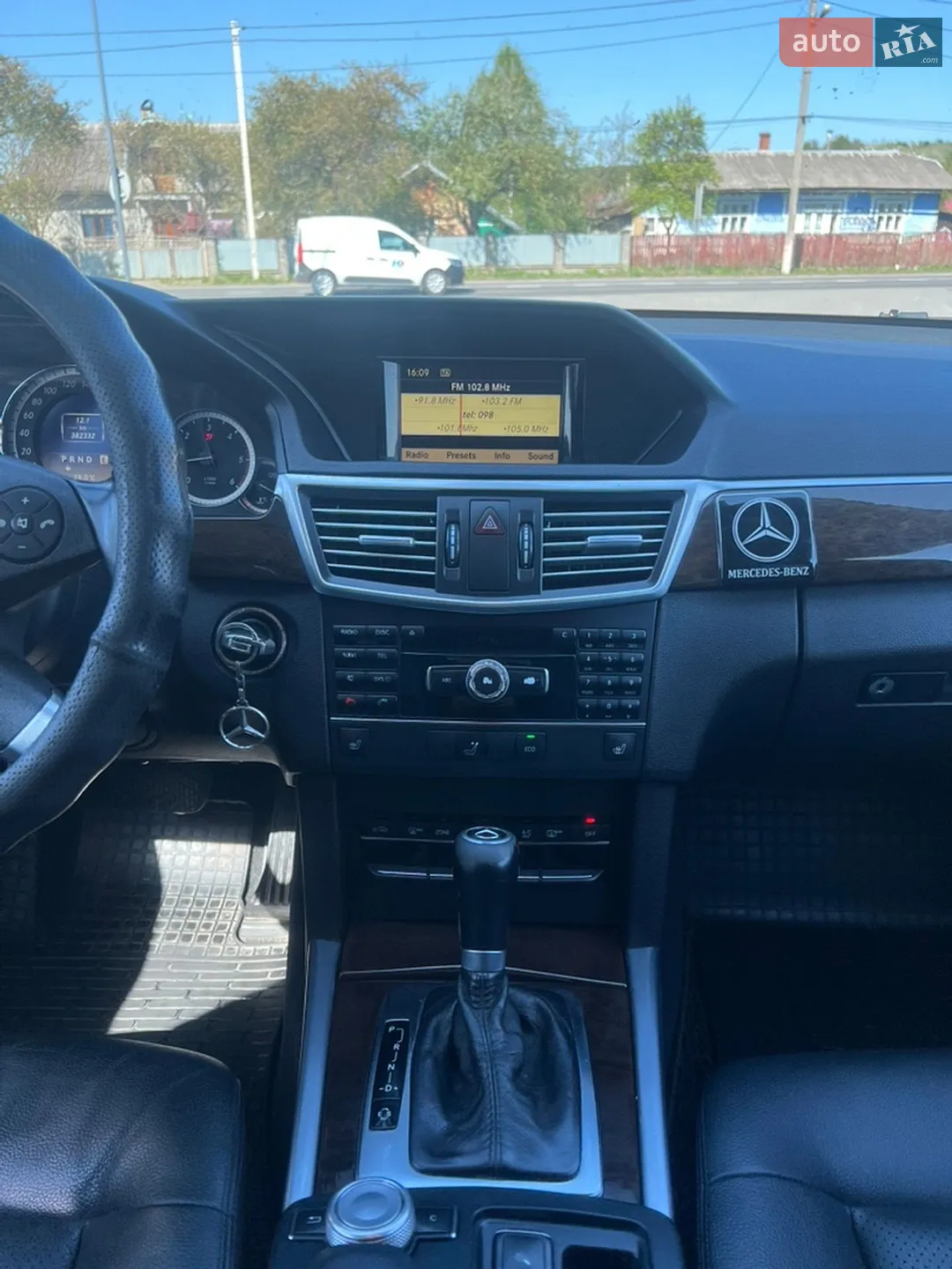 2011 Mercedes-Benz E-klasse - мініатюра 11