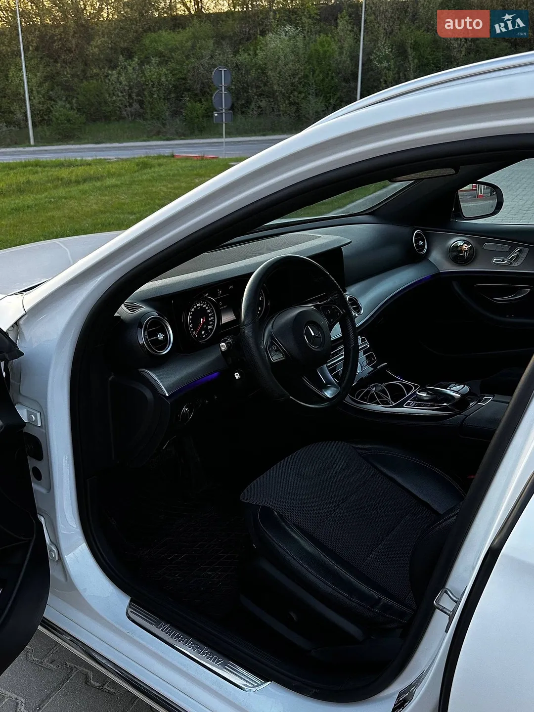 2016 Mercedes-Benz E-klasse - мініатюра 39