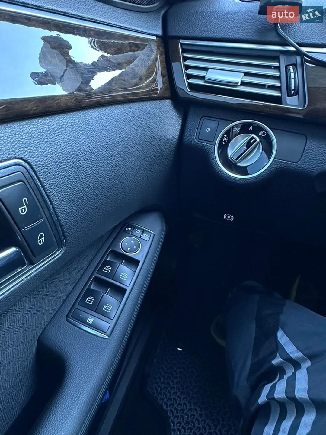 2010 Mercedes-Benz E-klasse - мініатюра 15