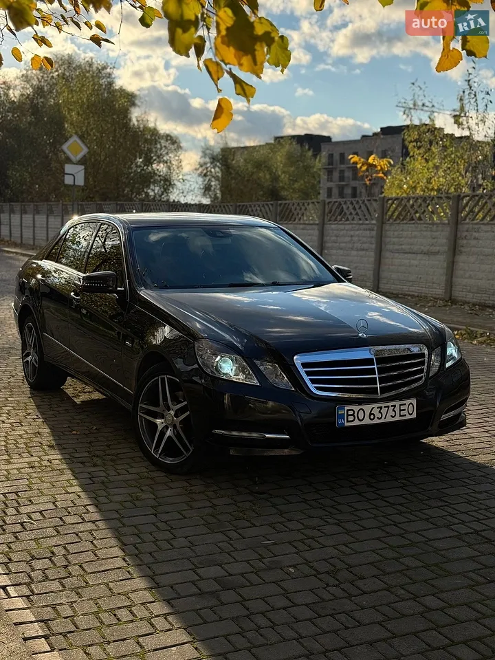 2013 Mercedes-Benz E-klasse - мініатюра 18