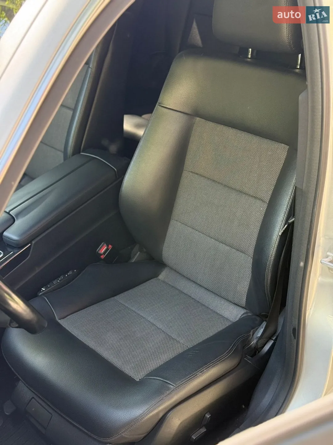 2010 Mercedes-Benz E-klasse - мініатюра 10