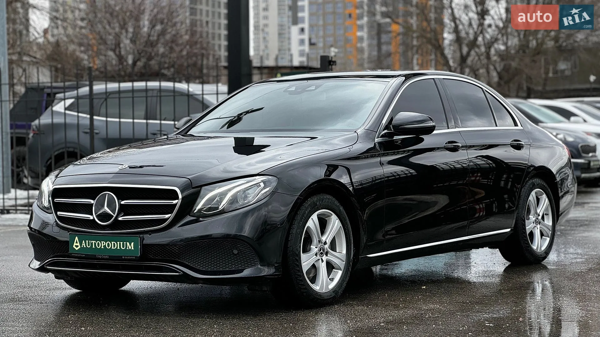 2017 Mercedes-Benz E-klasse - фото 1