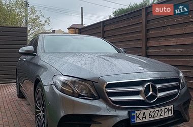 Седан Mercedes-Benz E-Class 2016 в Киеве
