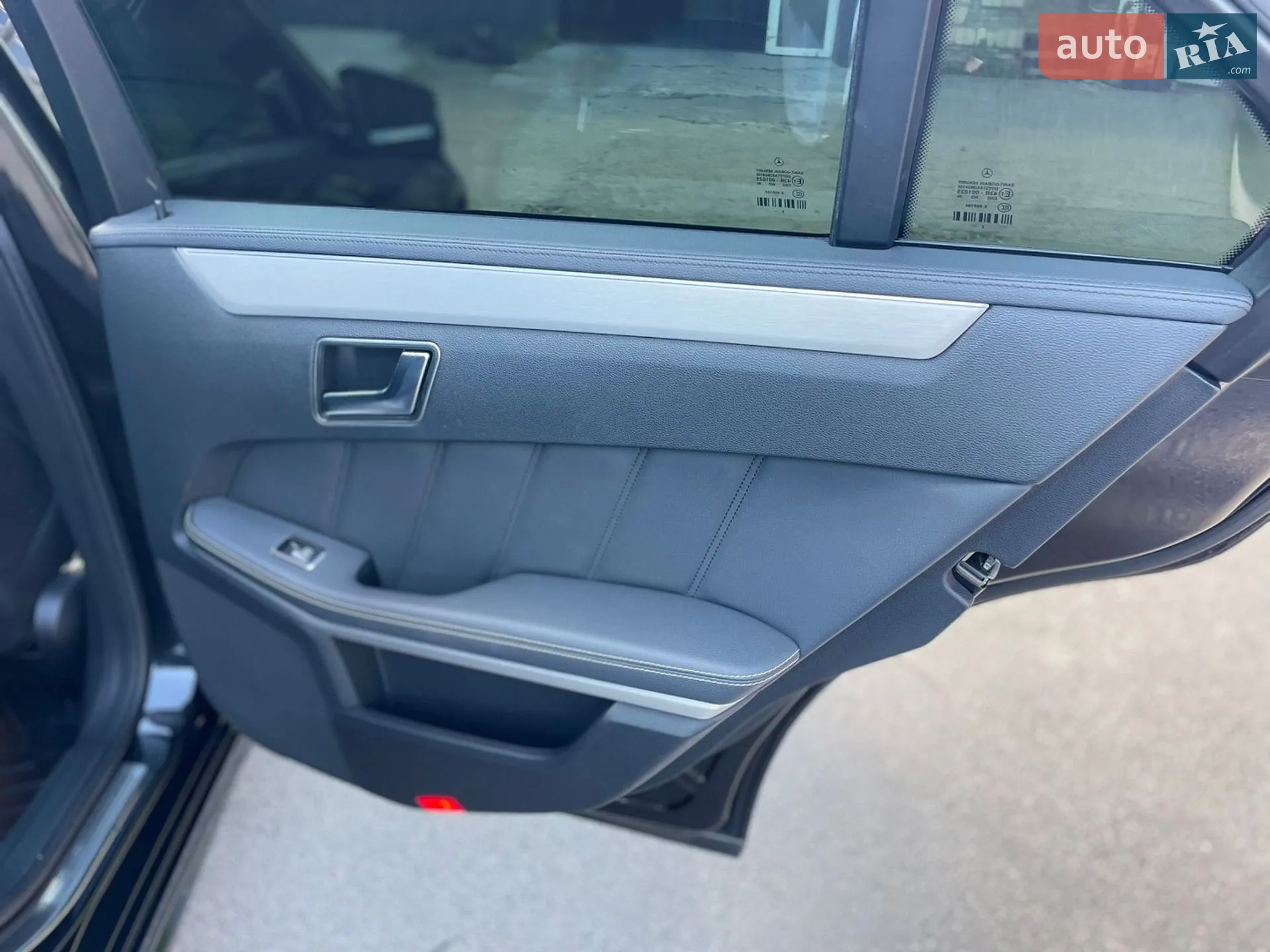 2013 Mercedes-Benz E-klasse - мініатюра 15