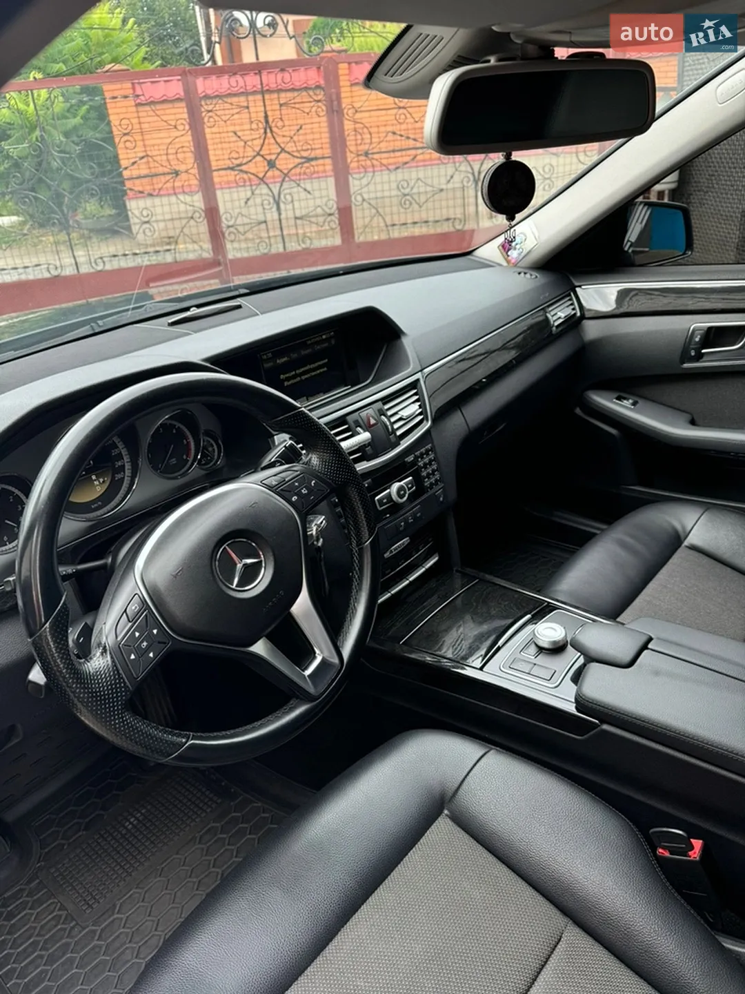 2012 Mercedes-Benz E-klasse - мініатюра 13