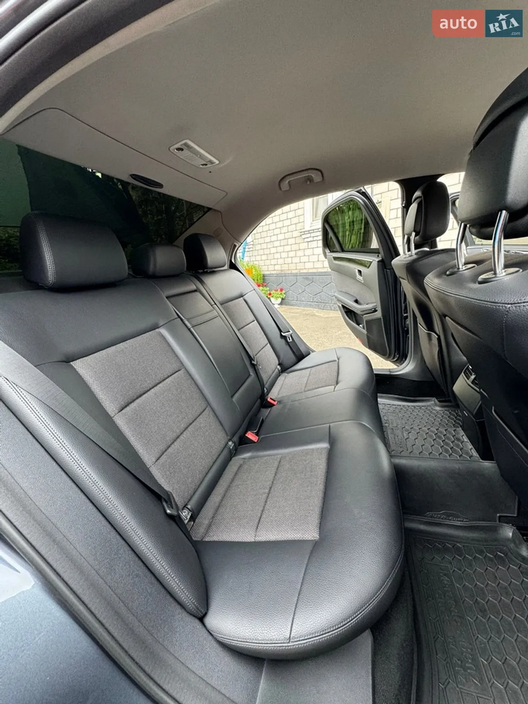 2012 Mercedes-Benz E-klasse - мініатюра 20