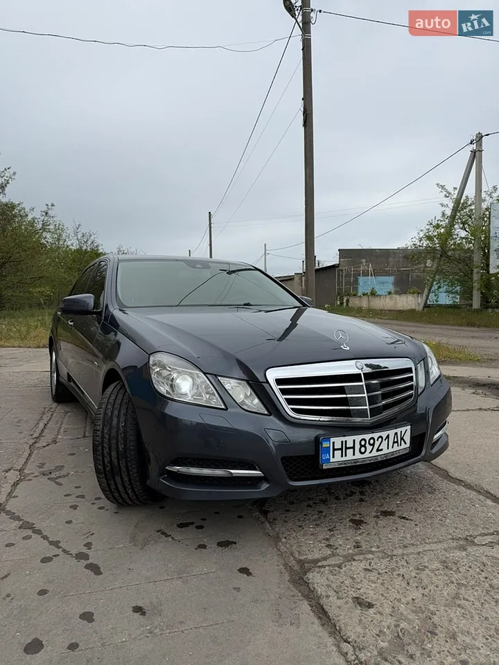 2013 Mercedes-Benz E-klasse - мініатюра 30