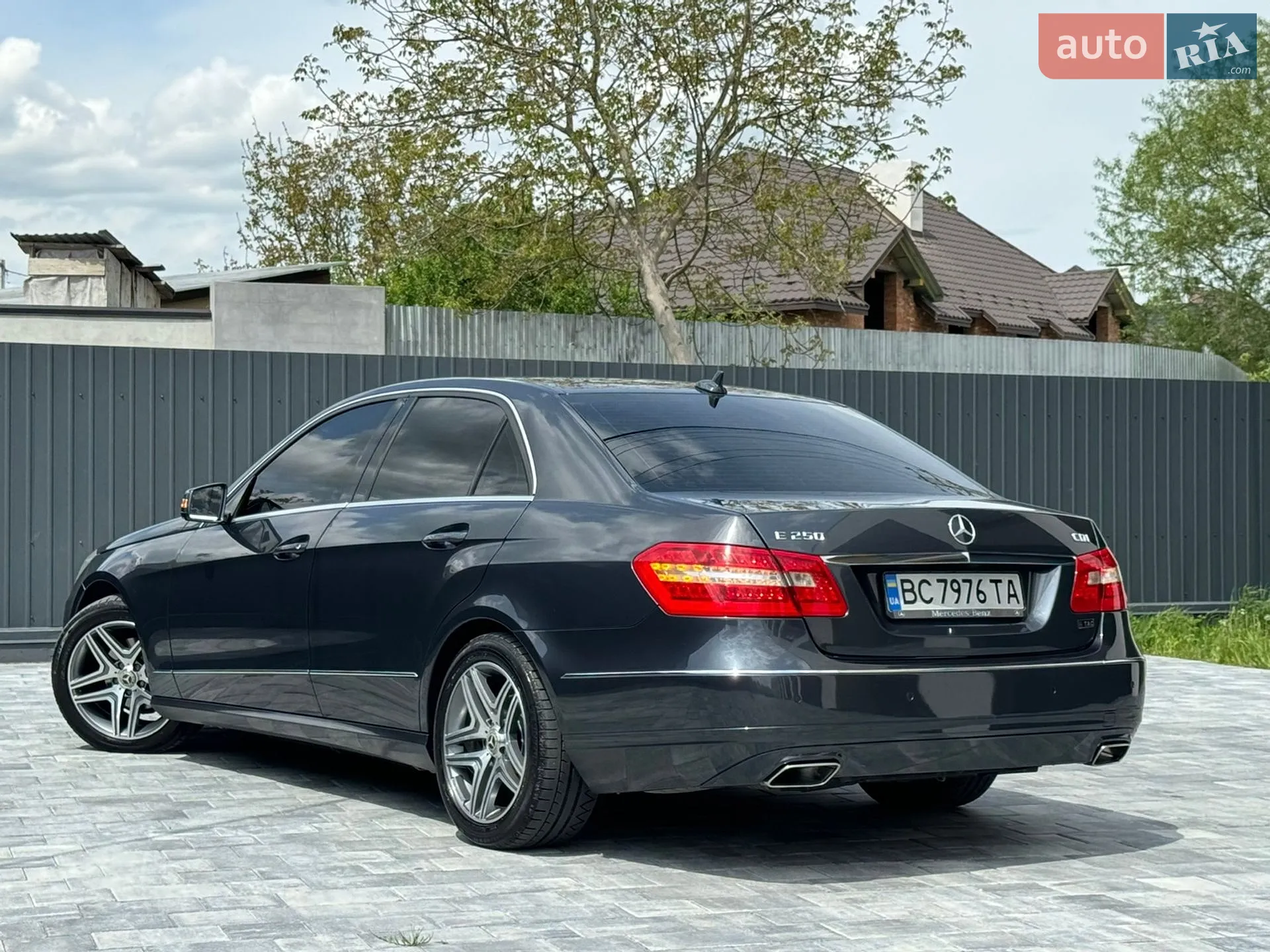 2012 Mercedes-Benz E-klasse - мініатюра 35