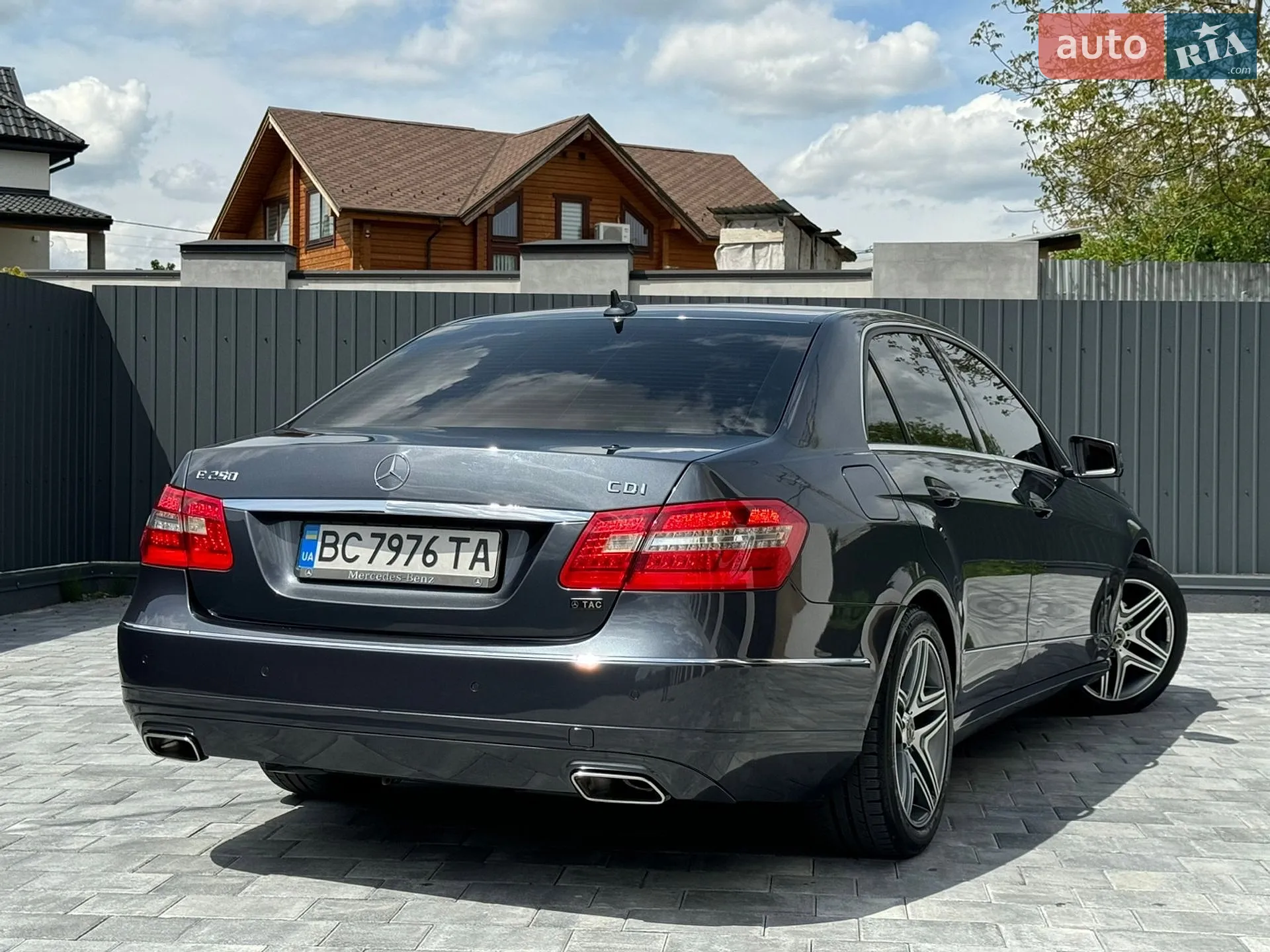 2012 Mercedes-Benz E-klasse - мініатюра 50