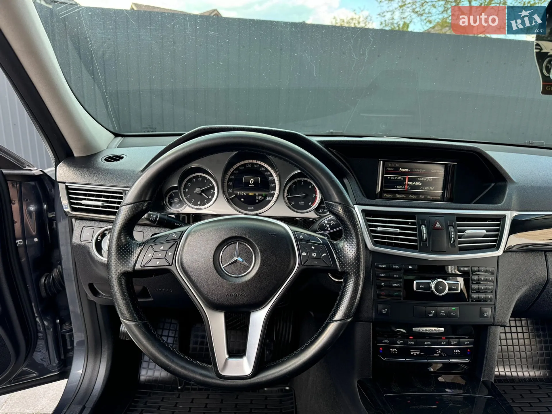 2012 Mercedes-Benz E-klasse - мініатюра 69