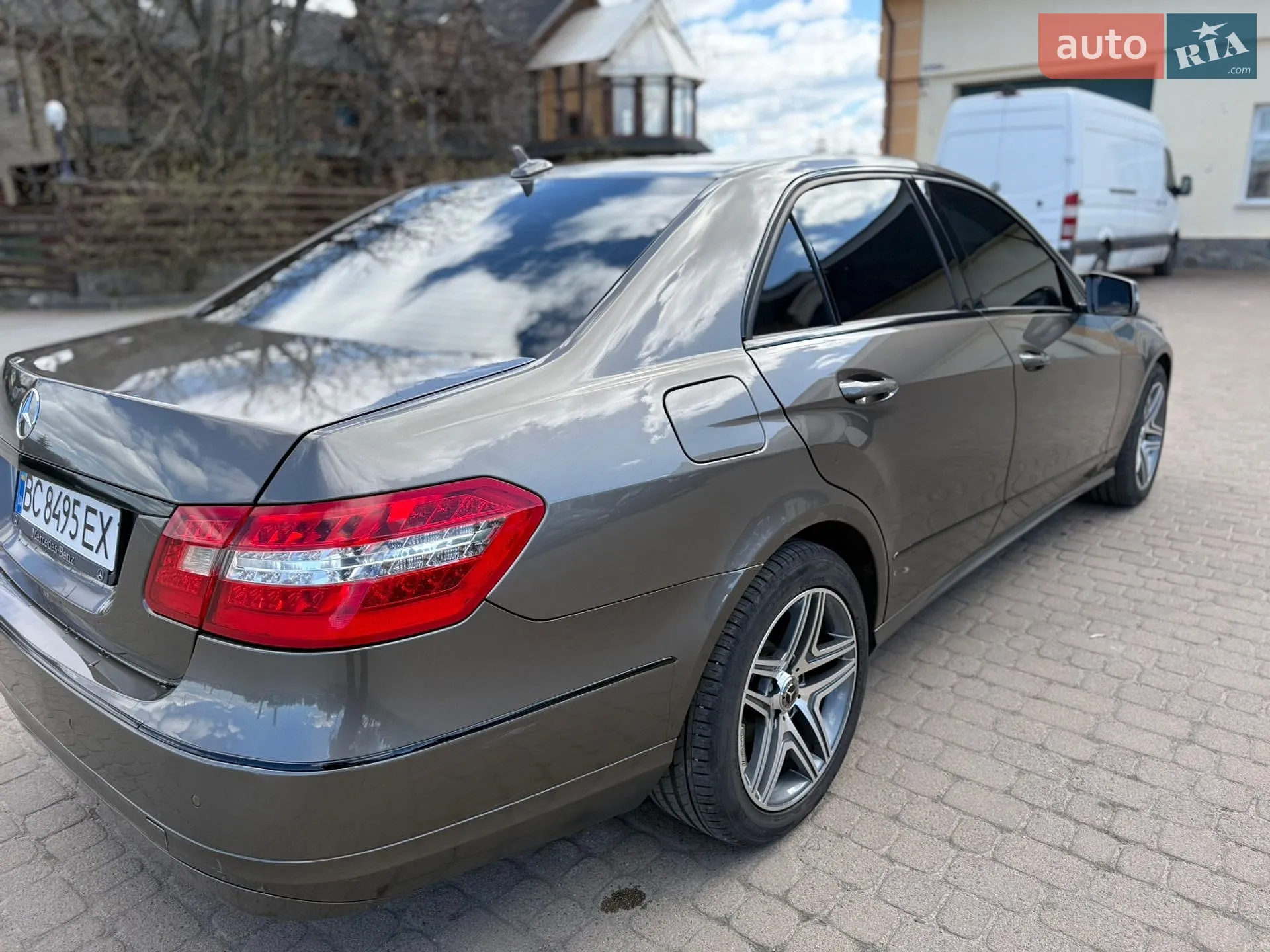 2012 Mercedes-Benz E-klasse - мініатюра 24