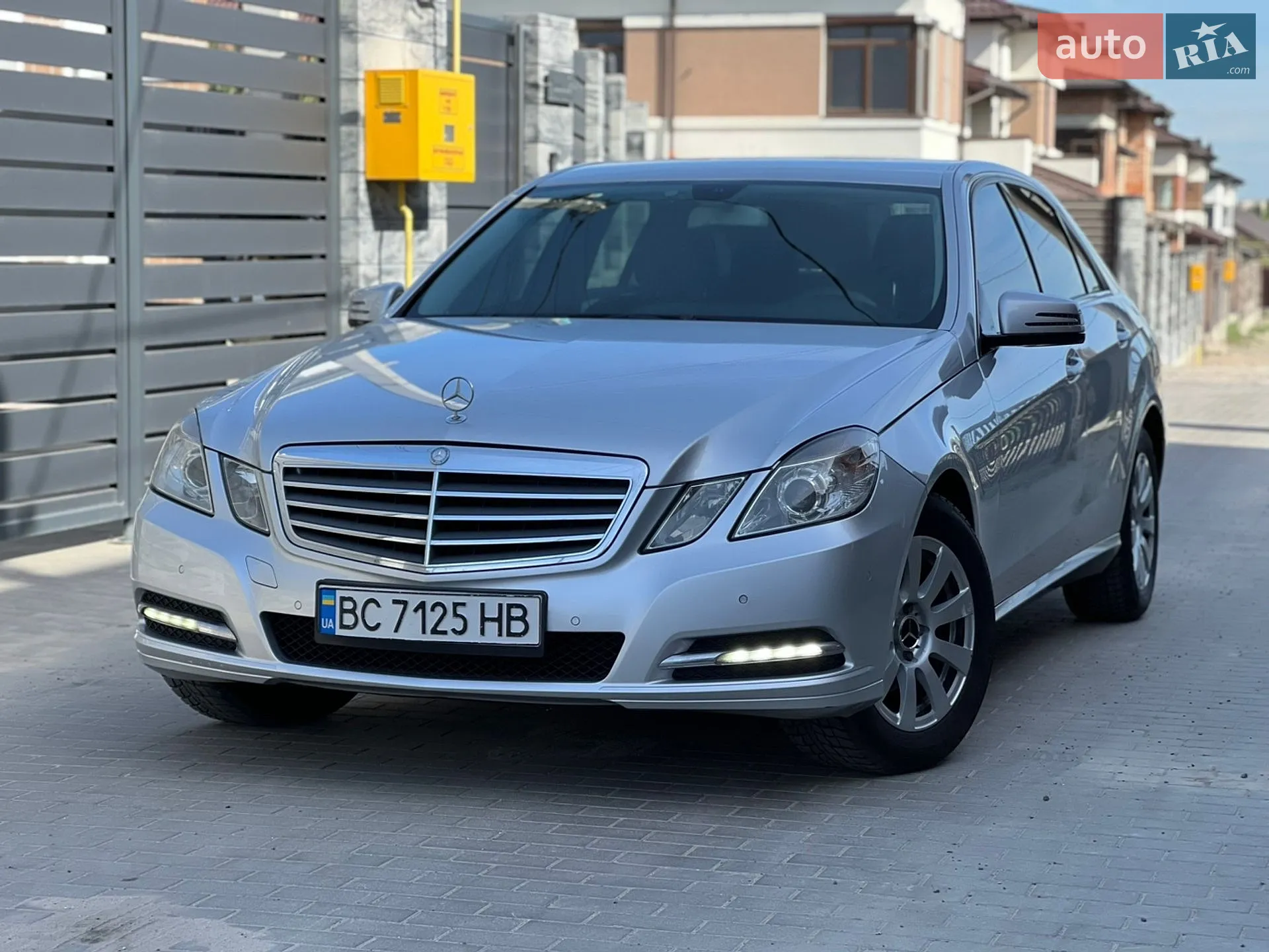 2013 Mercedes-Benz E-klasse - мініатюра 4