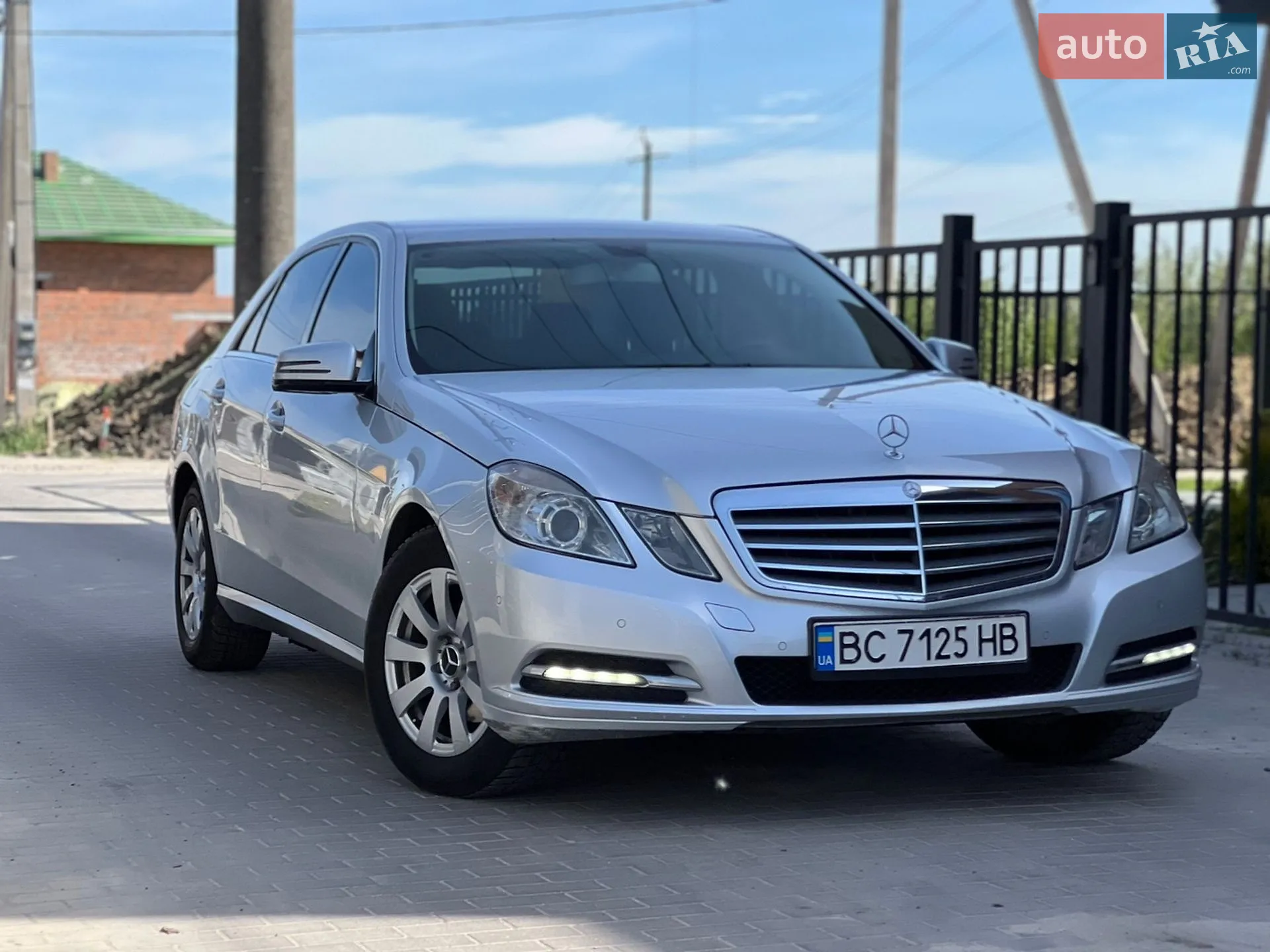 2013 Mercedes-Benz E-klasse - мініатюра 9