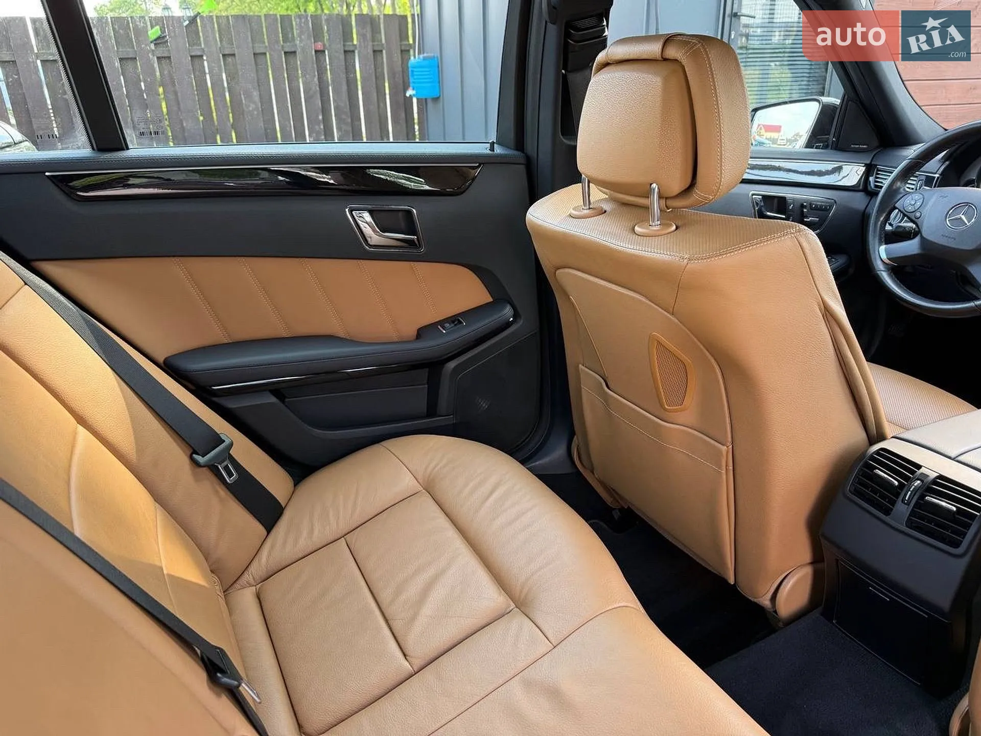2010 Mercedes-Benz E-klasse - мініатюра 75