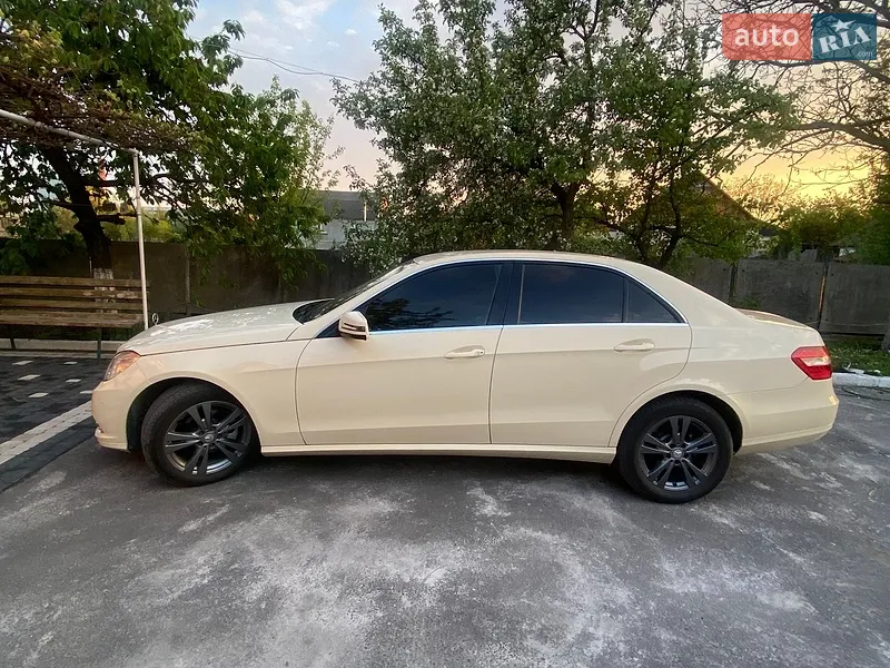 Mercedes-Benz E-Class 2012
