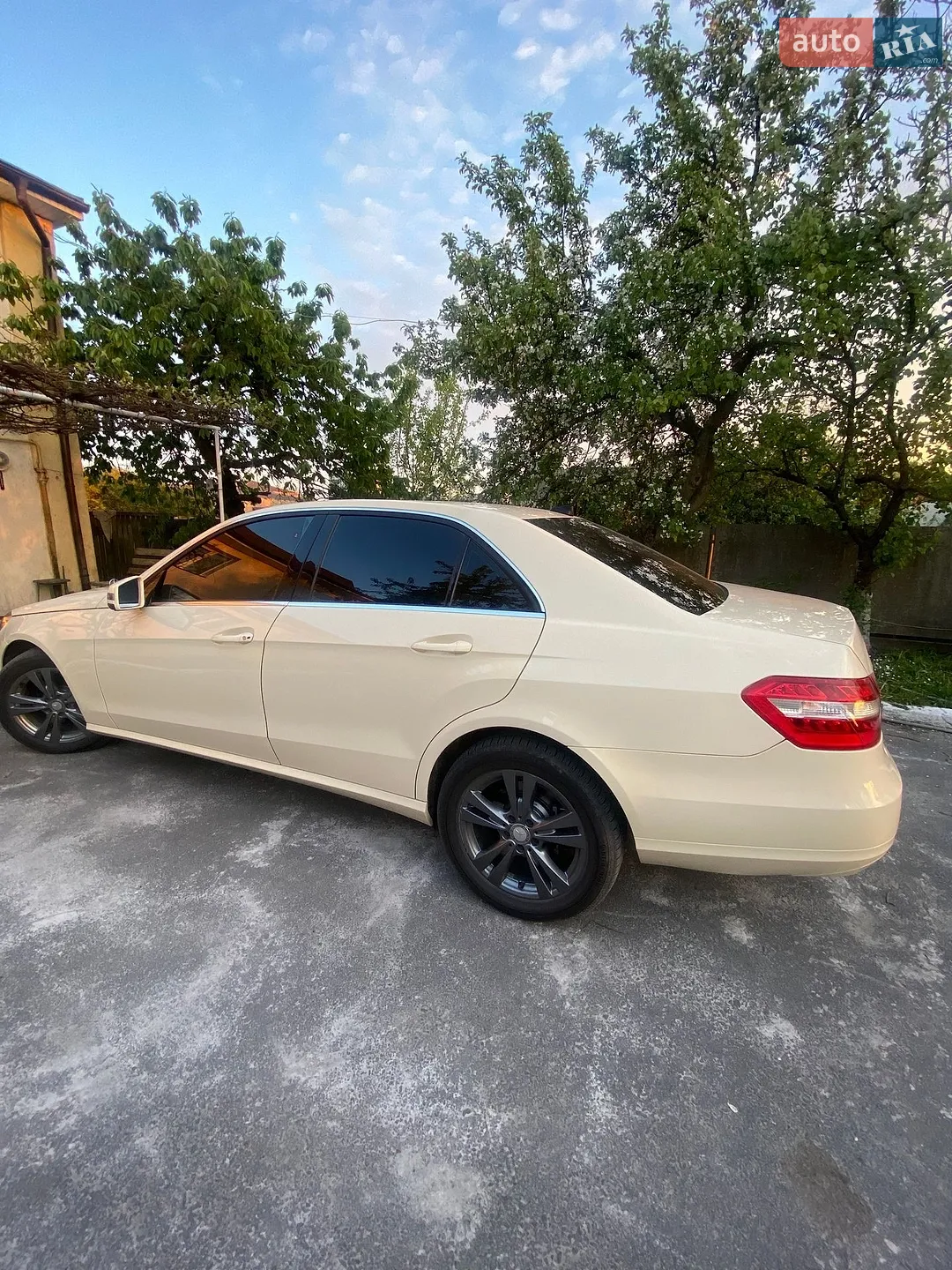 2012 Mercedes-Benz E-klasse - мініатюра 8