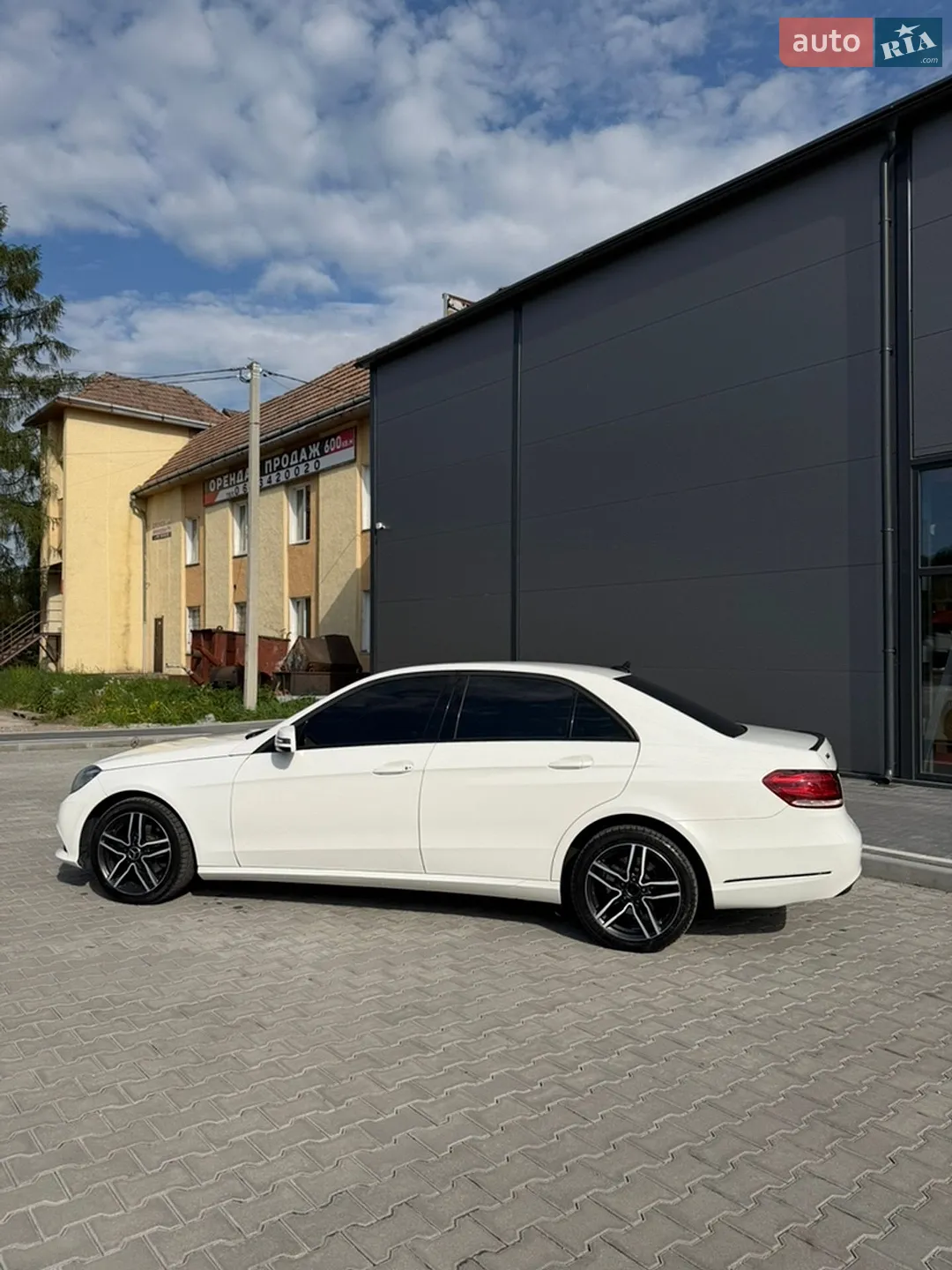 2013 Mercedes-Benz E-klasse - мініатюра 11