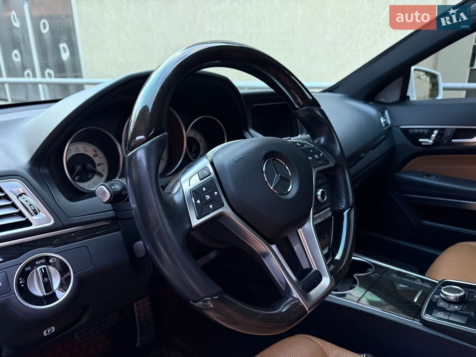 2015 Mercedes-Benz E-klasse - мініатюра 25