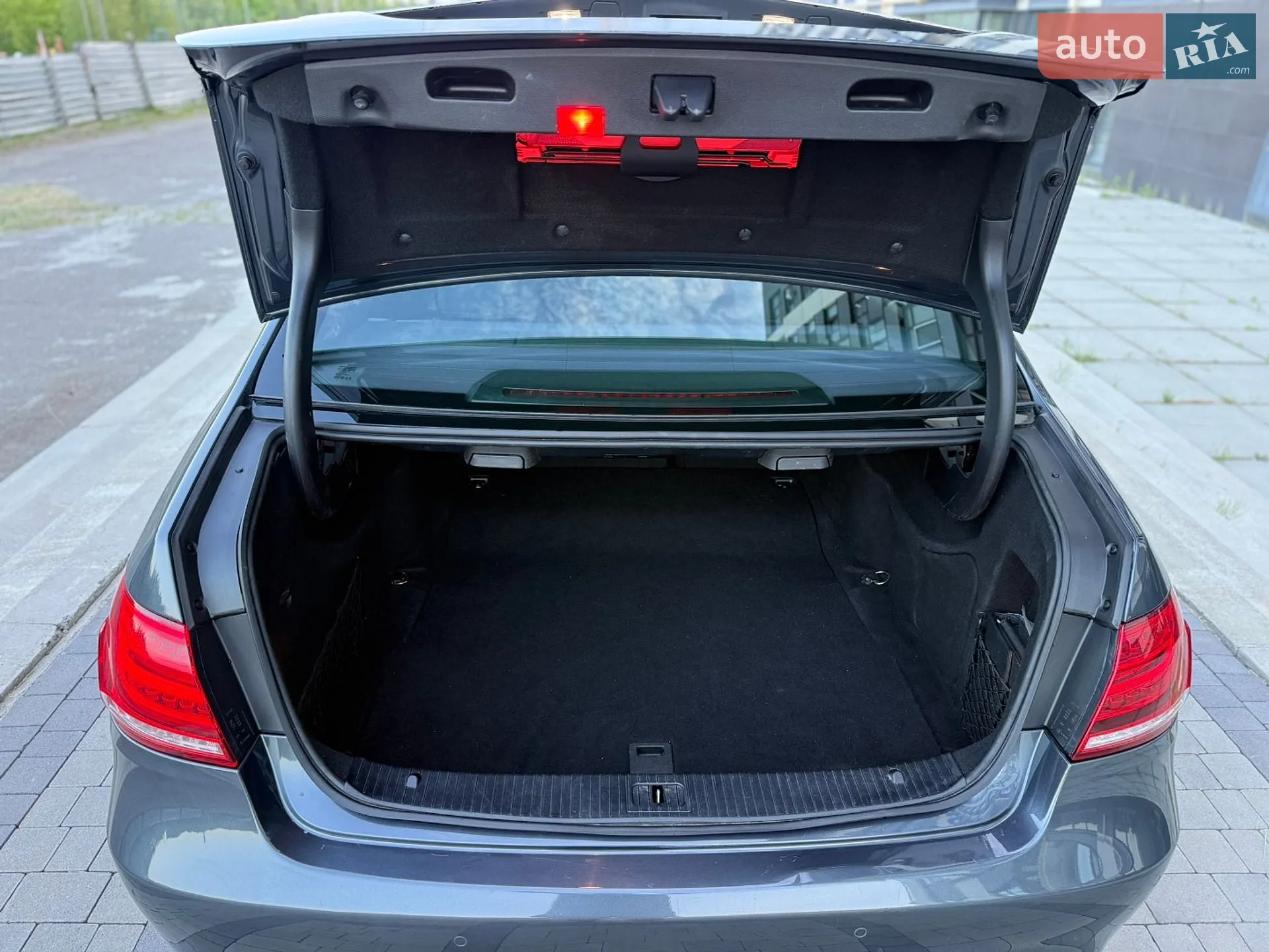2013 Mercedes-Benz E-klasse - мініатюра 21