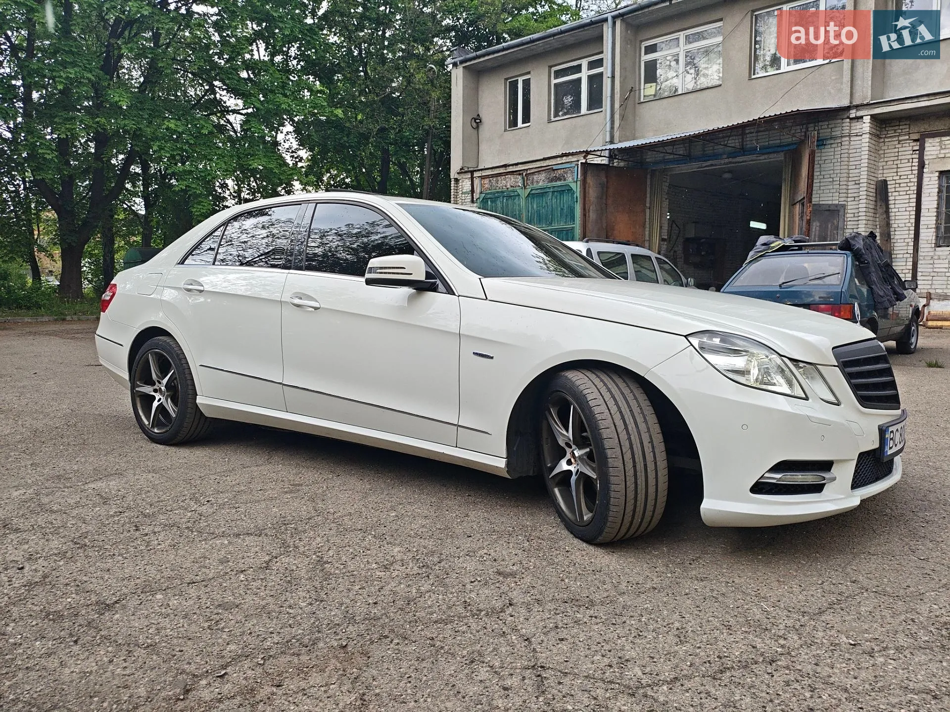 2011 Mercedes-Benz E-klasse - мініатюра 3
