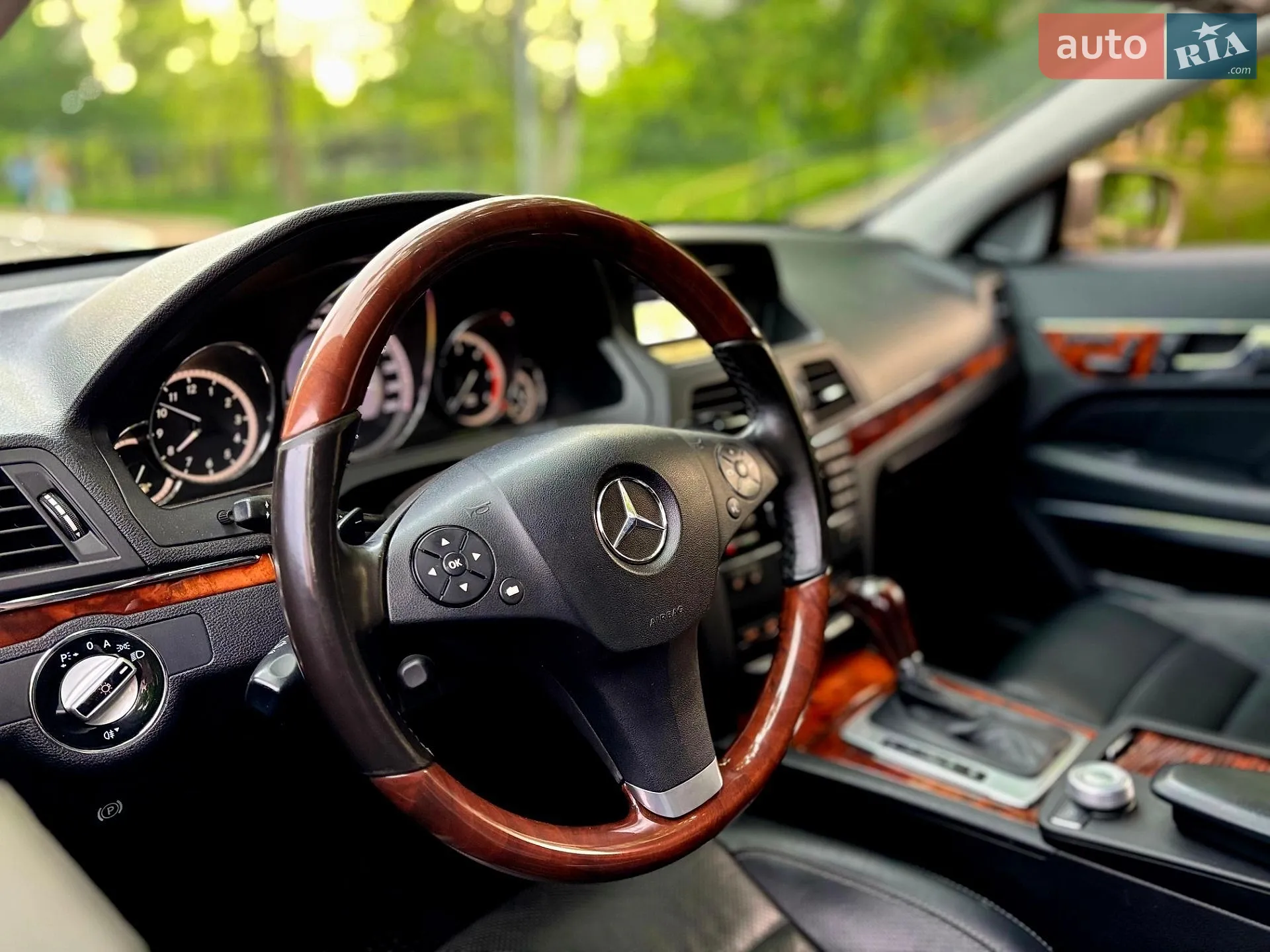 2010 Mercedes-Benz E-klasse - мініатюра 40