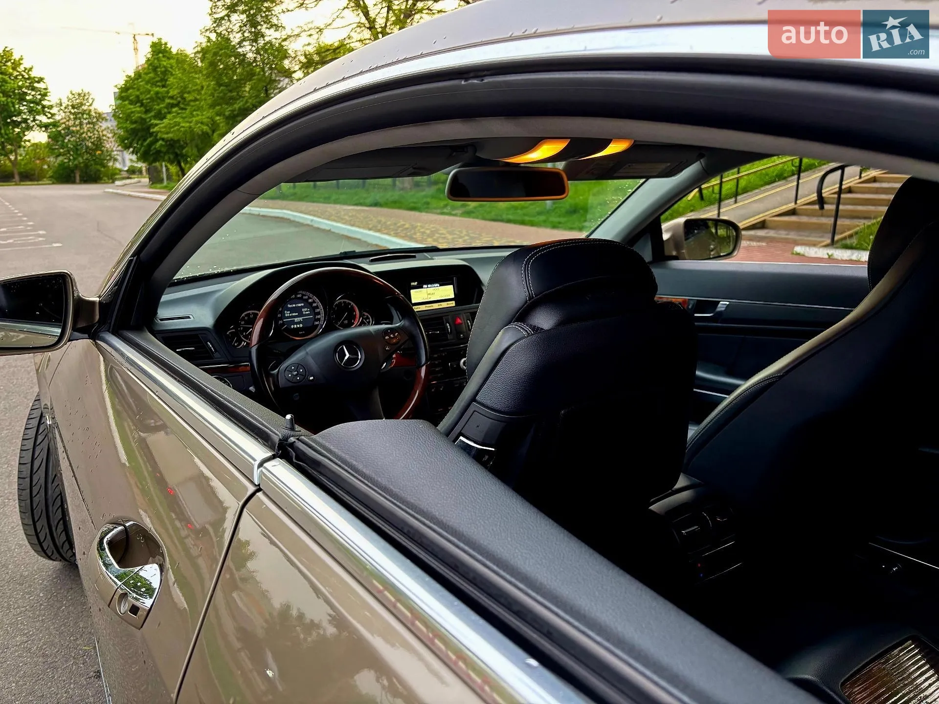 2010 Mercedes-Benz E-klasse - мініатюра 44