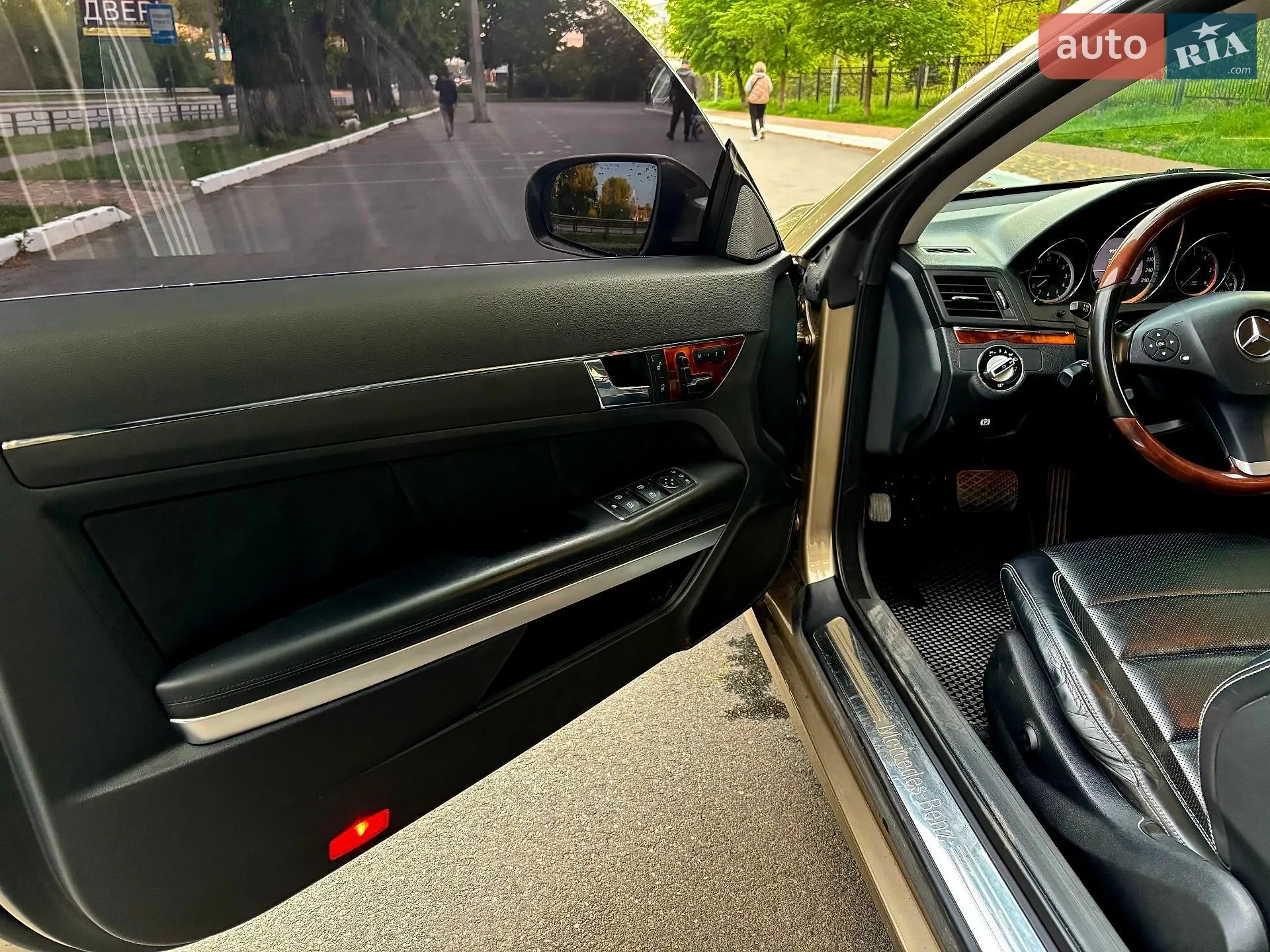 2010 Mercedes-Benz E-klasse - мініатюра 54