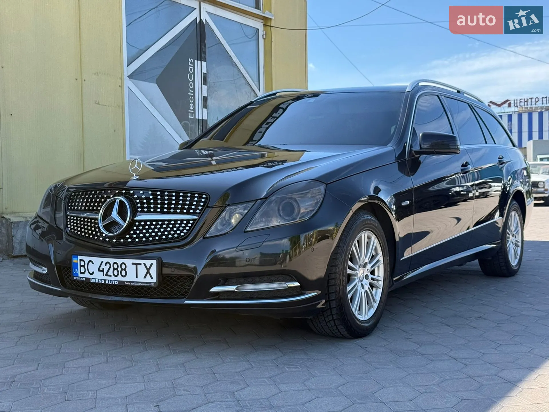 2011 Mercedes-Benz E-klasse - мініатюра 3