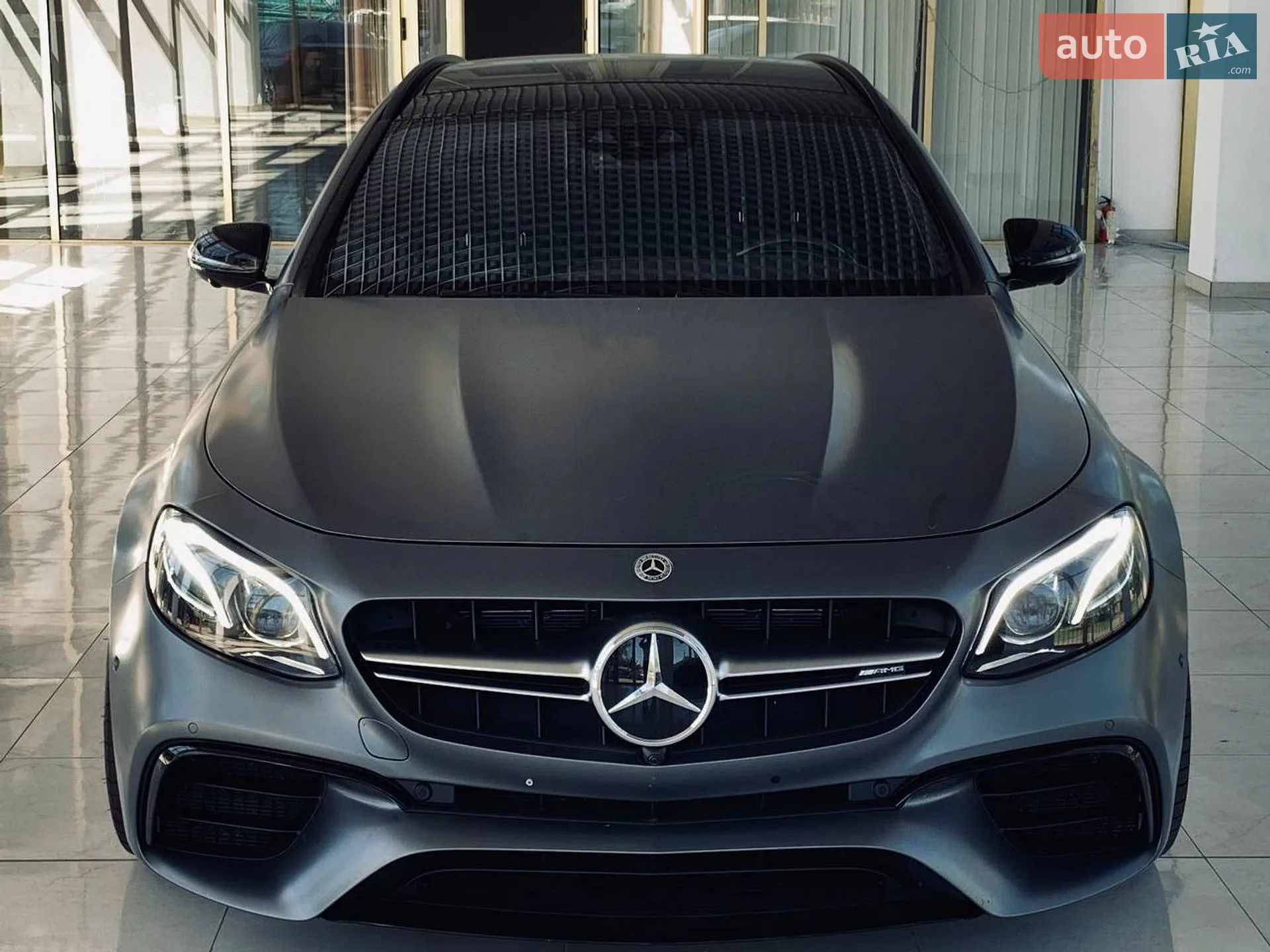 2018 Mercedes-Benz E-klasse - фото 1