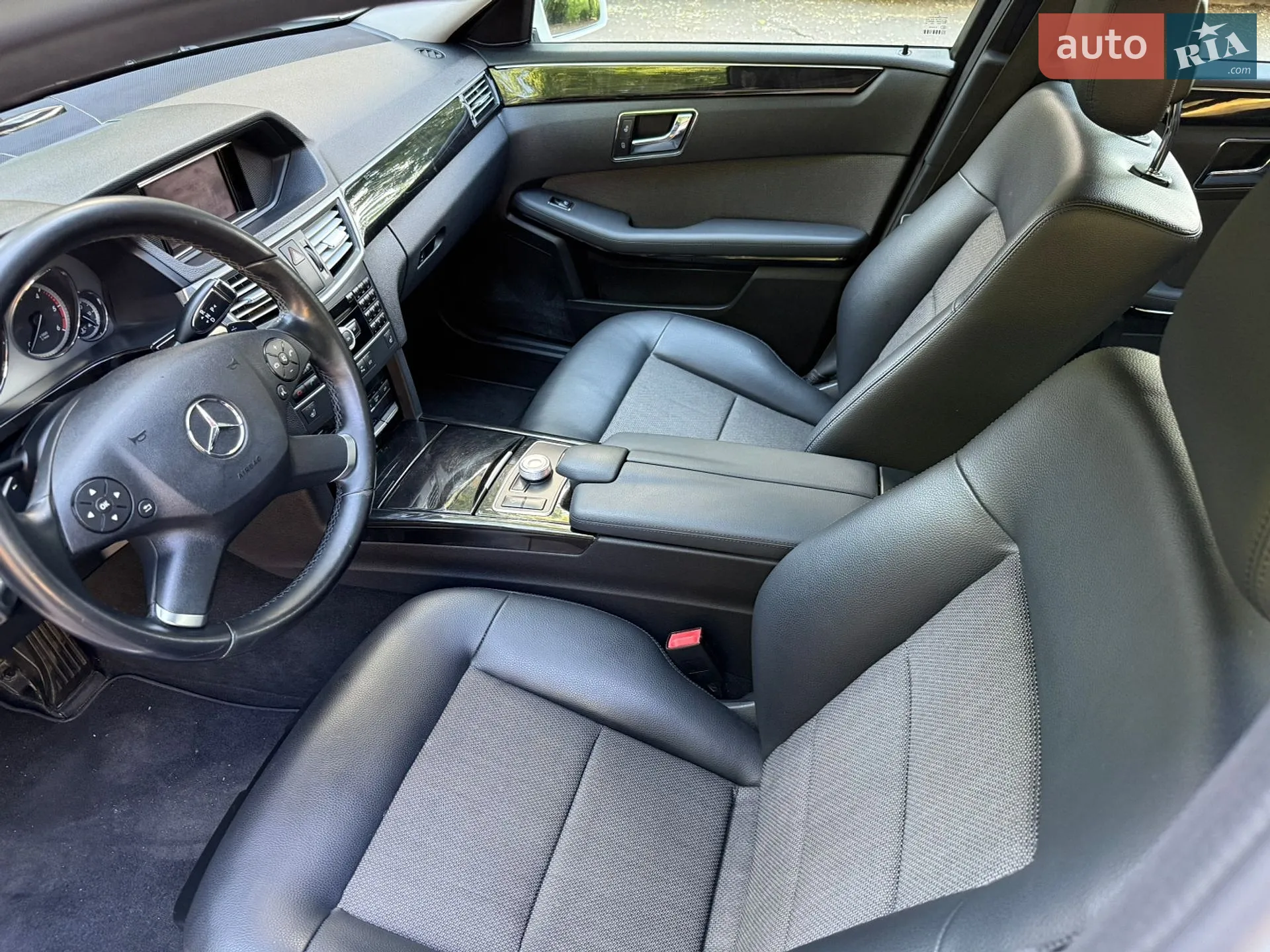 2011 Mercedes-Benz E-klasse - мініатюра 42