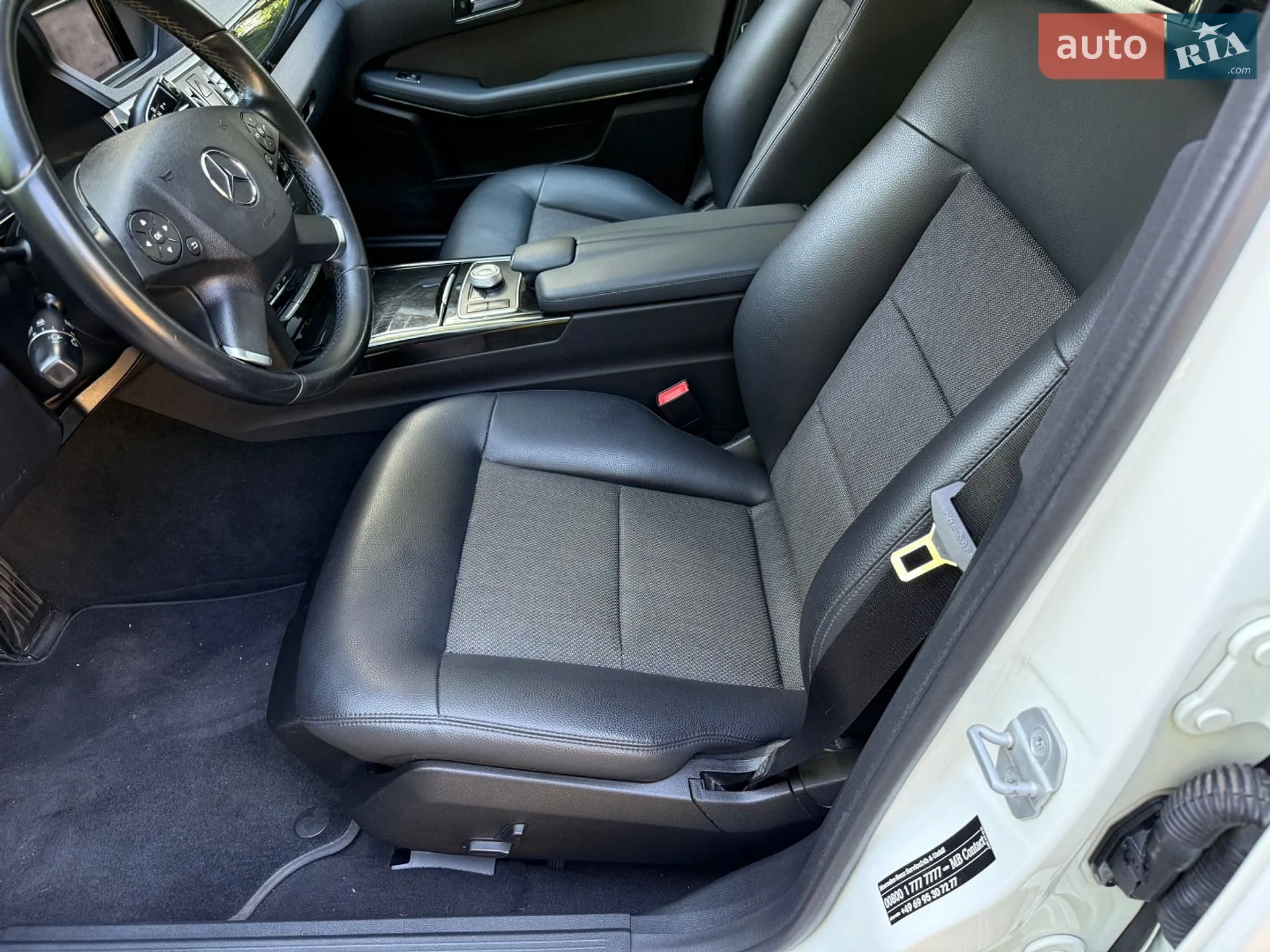 2011 Mercedes-Benz E-klasse - мініатюра 46
