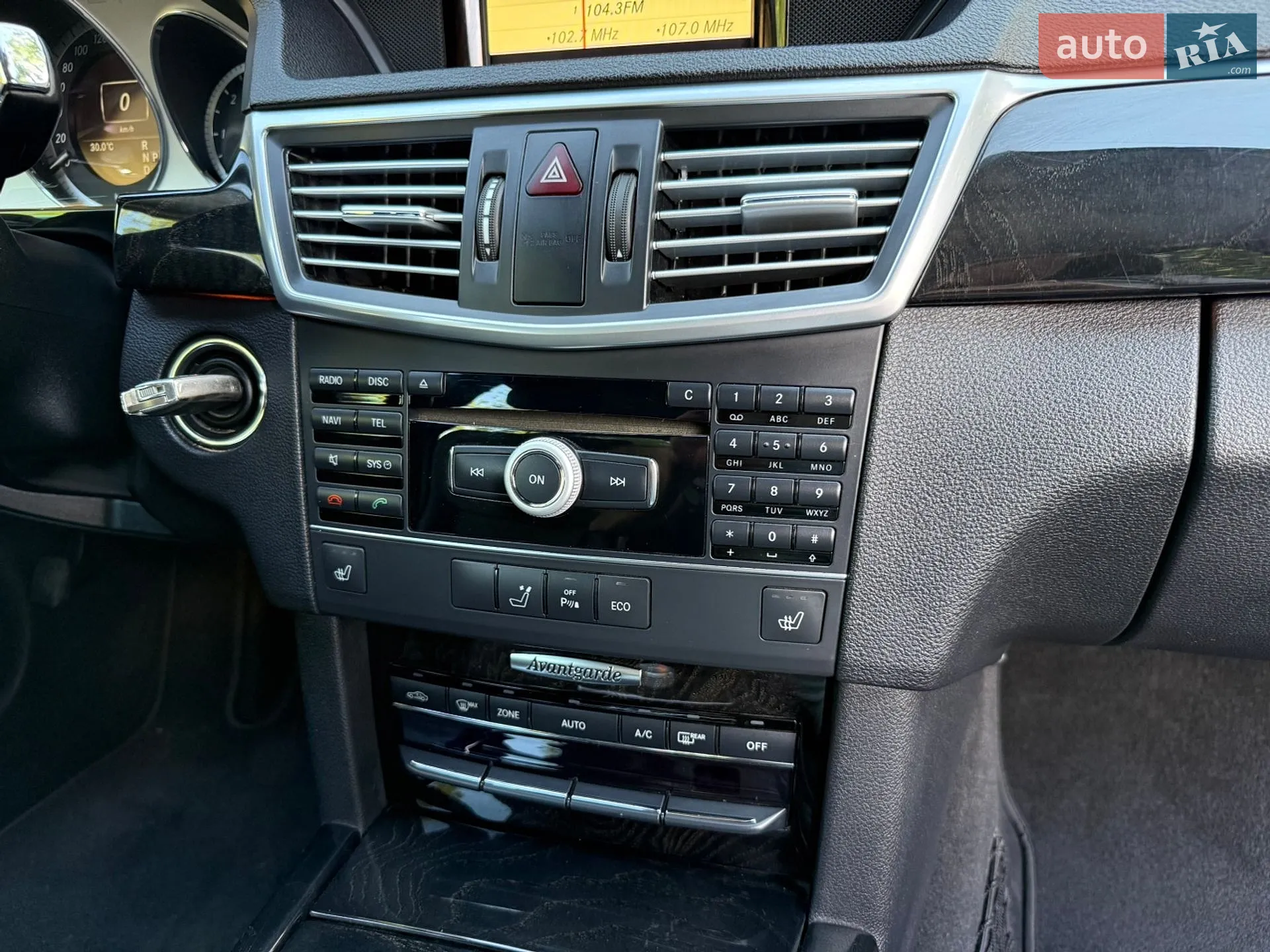 2011 Mercedes-Benz E-klasse - мініатюра 76