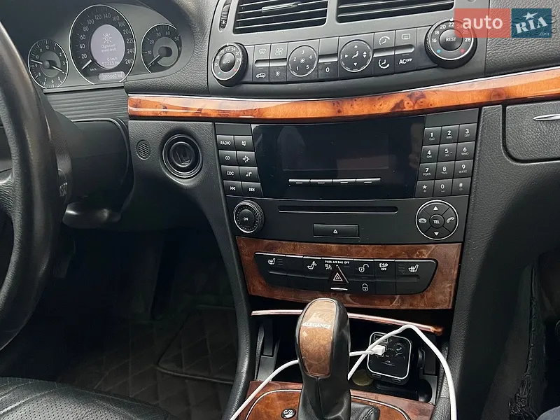 Mercedes-Benz E-Class 2005 VIN WDB2110421A749534 фото оголошення 4 з 54