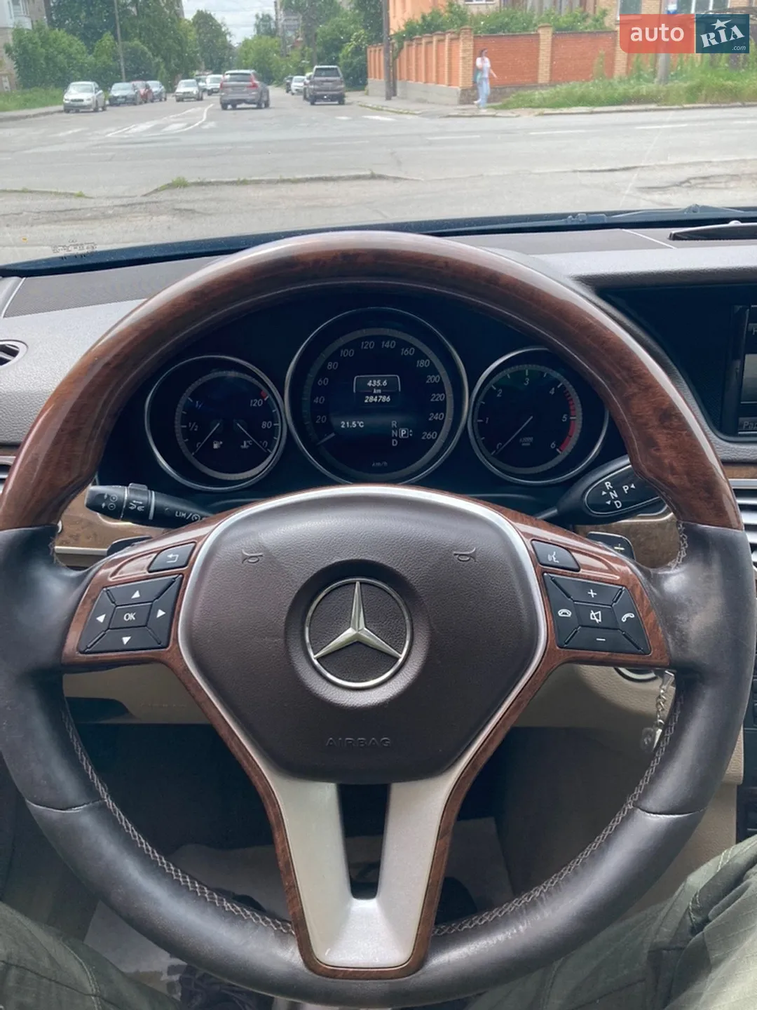 2013 Mercedes-Benz E-klasse - мініатюра 21