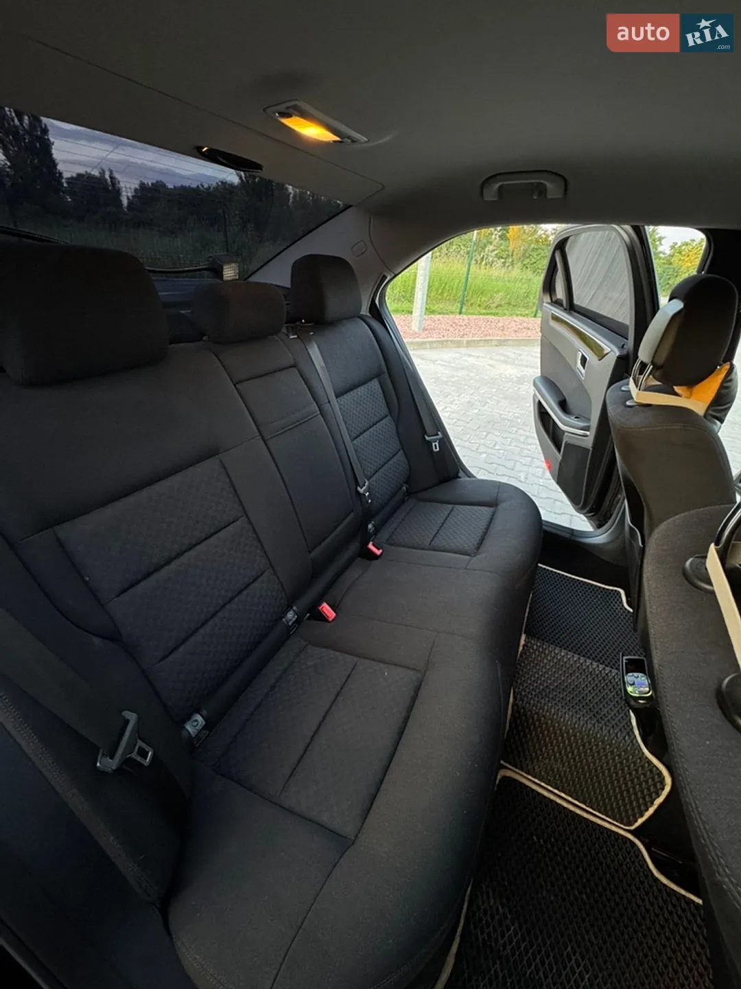 2012 Mercedes-Benz E-klasse - мініатюра 15