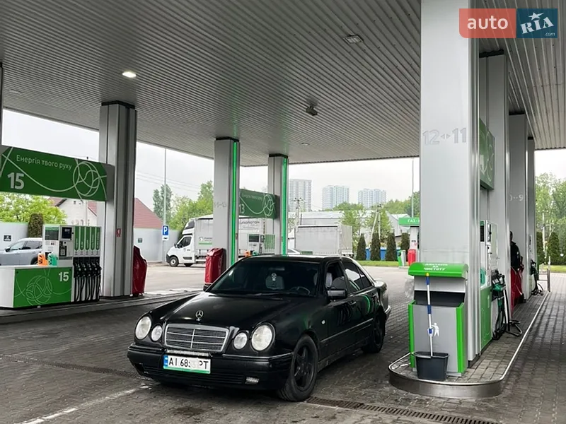 Mercedes-Benz E-Class 1999 VIN WDB2100351A896261 фото оголошення 2 з 41