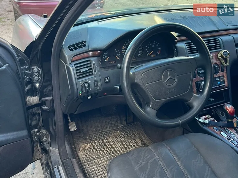 Mercedes-Benz E-Class 1999 VIN WDB2100351A896261 фото оголошення 10 з 41