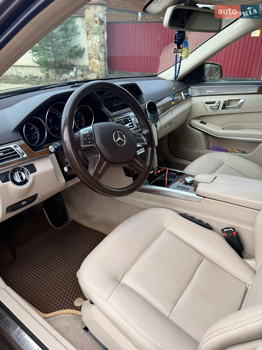 2013 Mercedes-Benz E-klasse - мініатюра 30