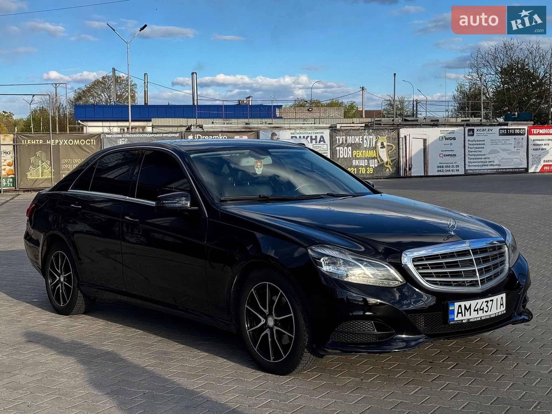 2015 Mercedes-Benz E-klasse - фото 1