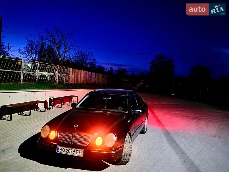 Mercedes-Benz E-Class 2001
