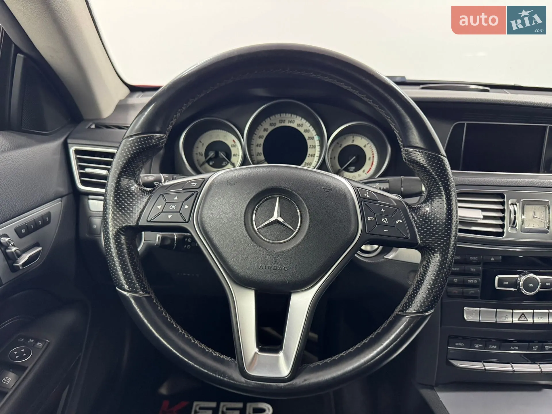 2013 Mercedes-Benz E-klasse - мініатюра 37