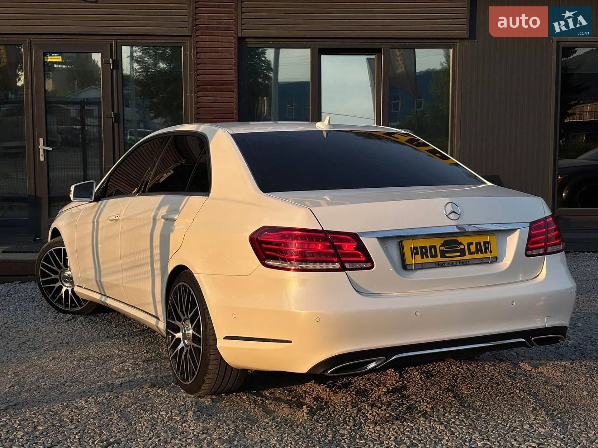 2013 Mercedes-Benz E-klasse - мініатюра 4