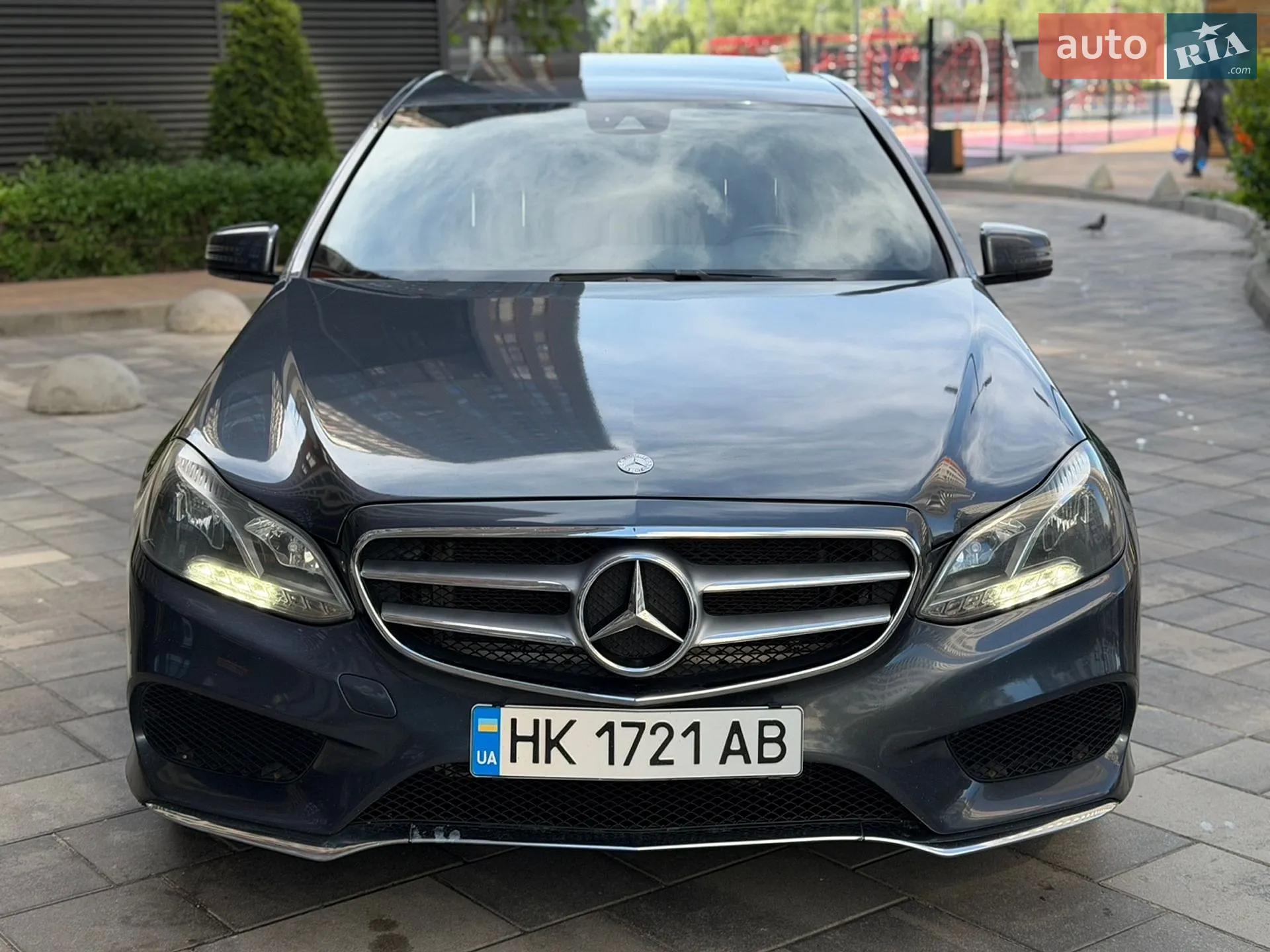 Mercedes-Benz E-Class 2015 VIN WDDHF8JB5GB247406 фото оголошення 3 з 5