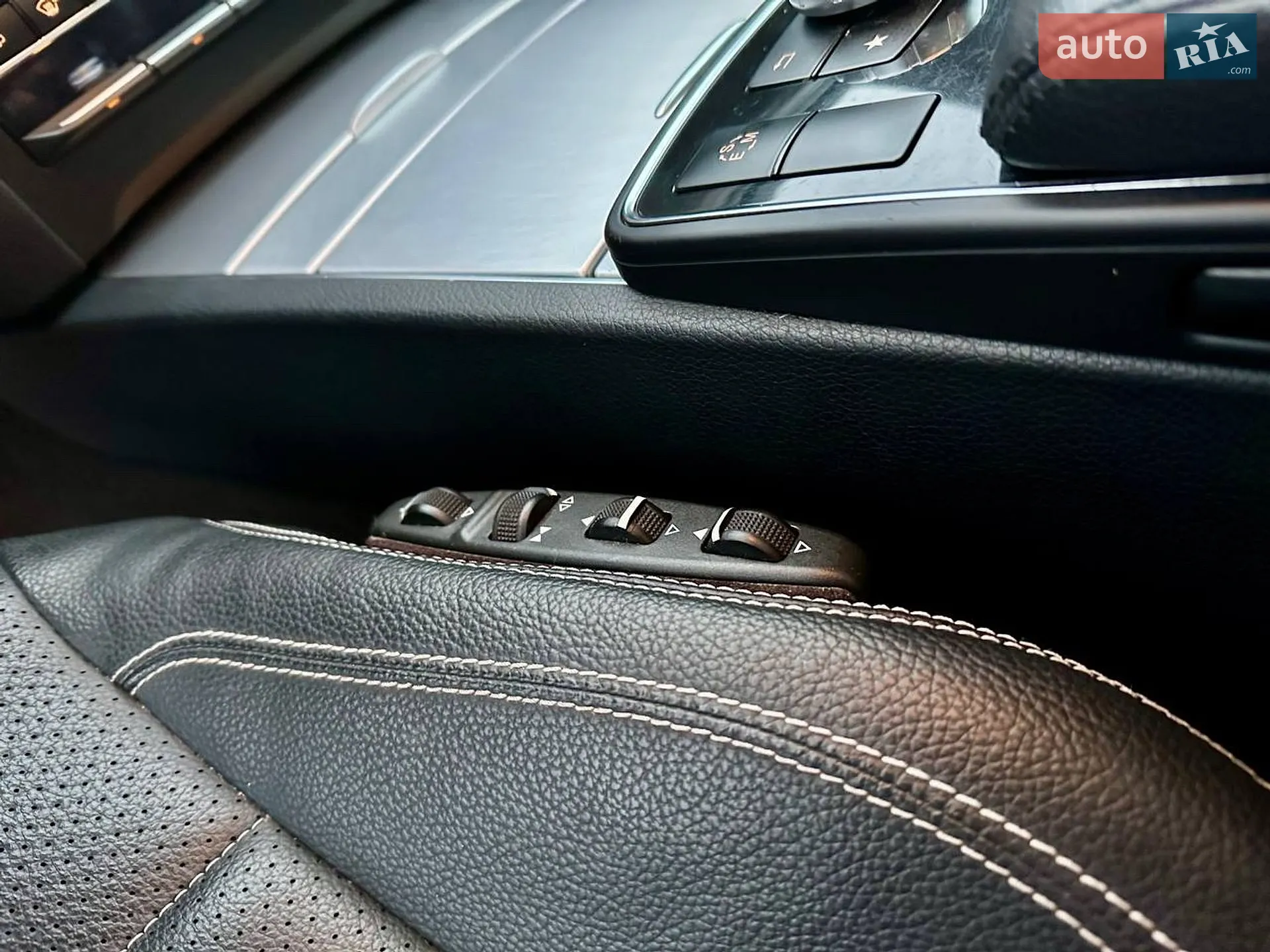 2013 Mercedes-Benz E-klasse - мініатюра 31