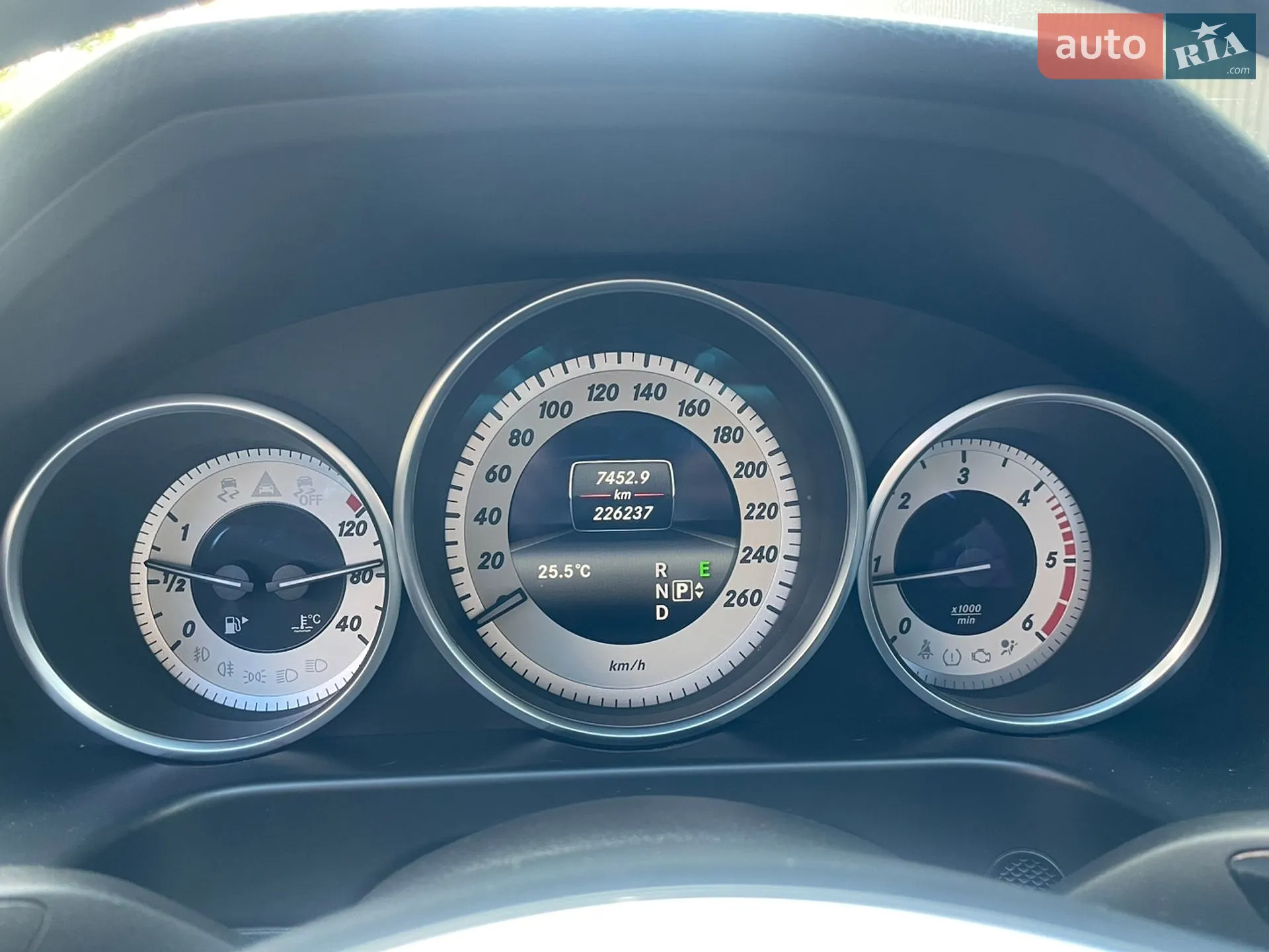 2015 Mercedes-Benz E-klasse - мініатюра 12